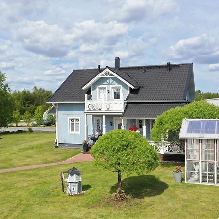Villa Sandra Рованиеми Экстерьер фото
