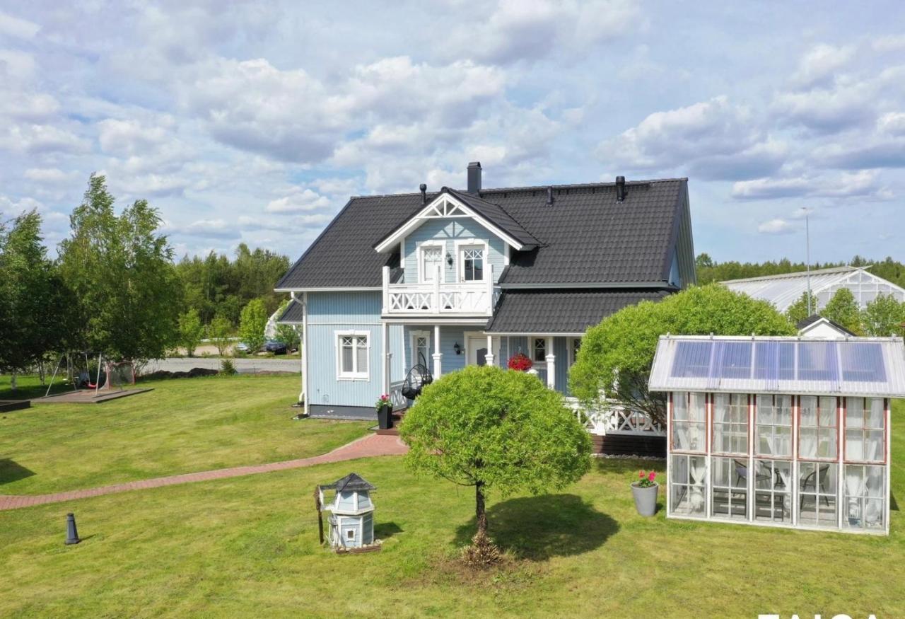 Villa Sandra Рованиеми Экстерьер фото
